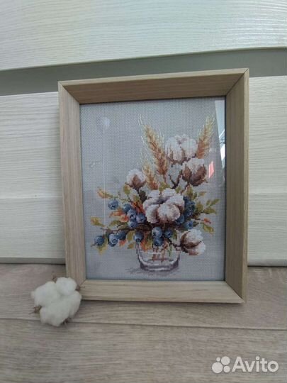 Картина вышитая крестом, 