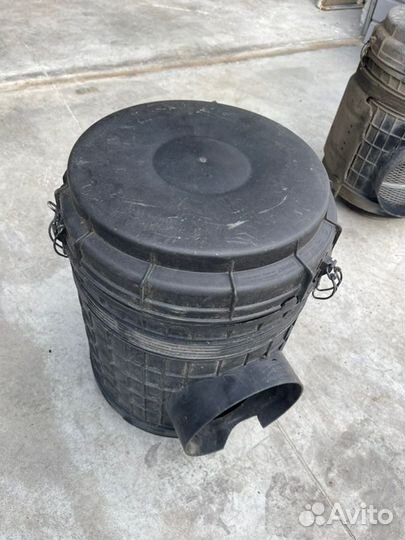 Корпус воздушного фильтра Renault Premium