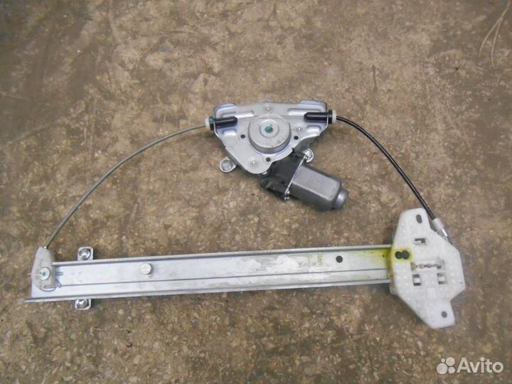 Стеклоподъемник L зад двери Kia Rio 3 седан