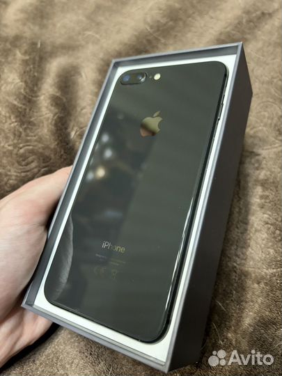 iPhone 8 Plus, 64 ГБ