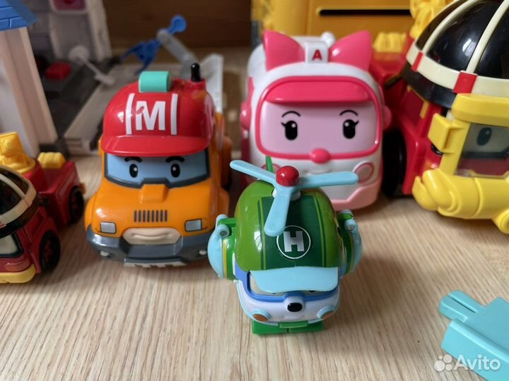 Поли робокар