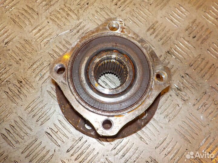 Ступица задняя BMW 5 F10 F11