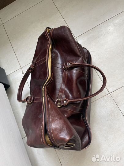 Сумка дорожная на колесах кожаная