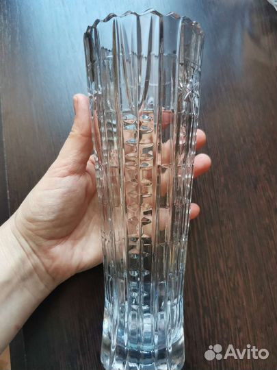 Хрустальная ваза