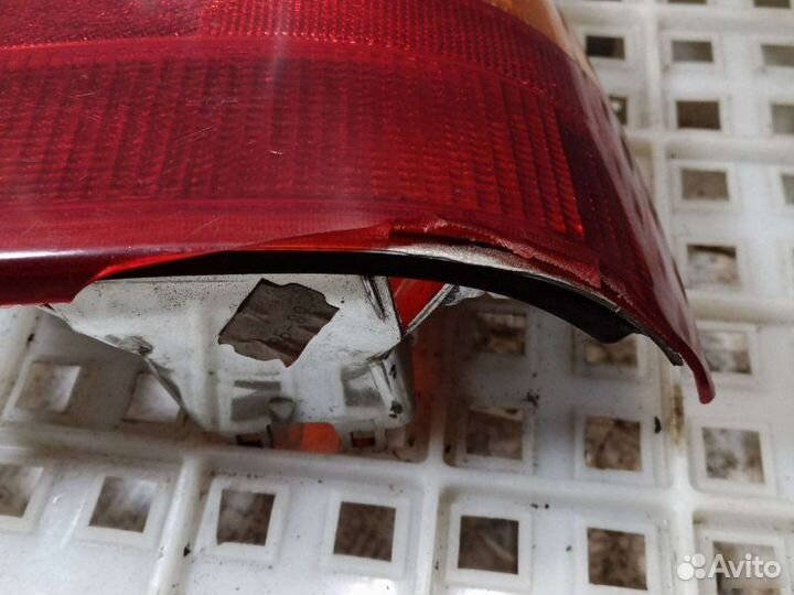 Фонарь правый Opel Vectra A 1992