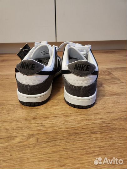 Кроссовки Nike 44 eur