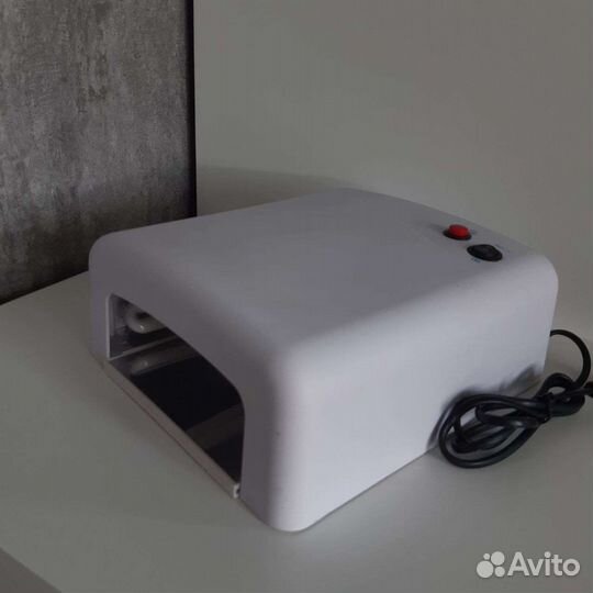 Лампа для ногтей