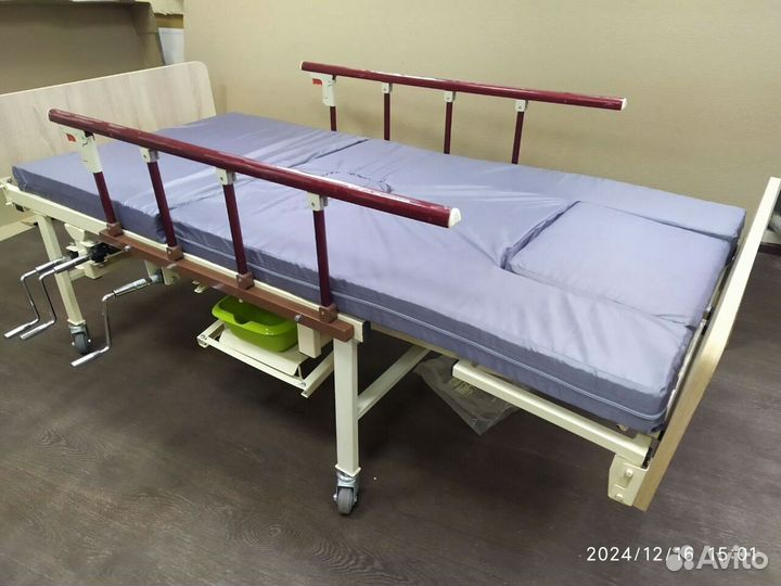 Кровать механическая медицинская