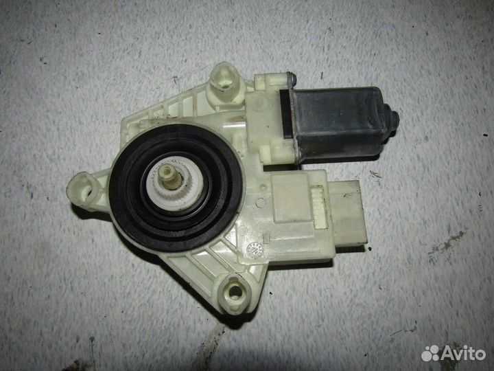 Моторчик стеклоподъемника Rapid 2013