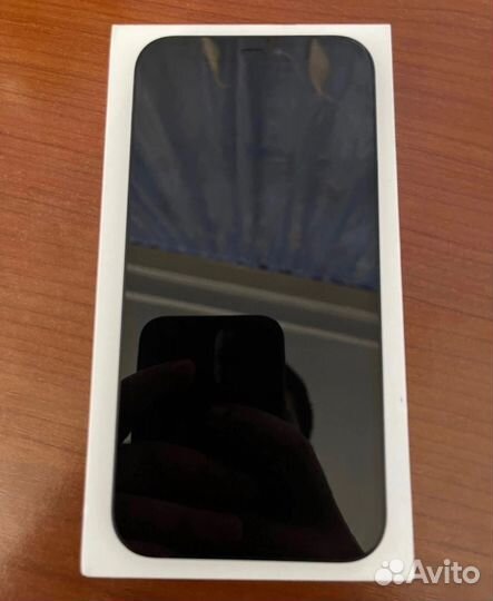 iPhone 12, 64 ГБ