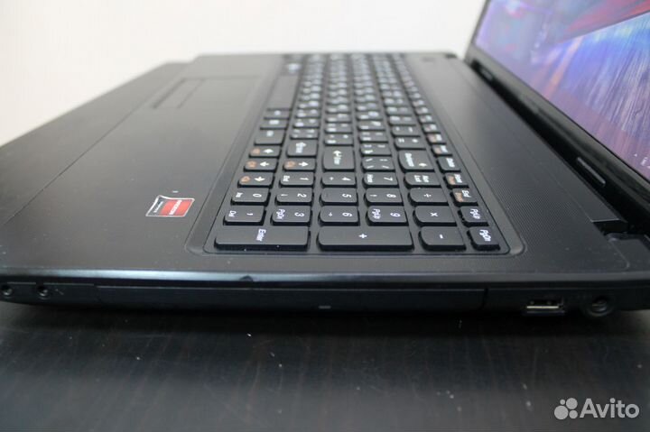 Lenovo G570 Core i3 2310M 4Gb.HD6300 3 часа