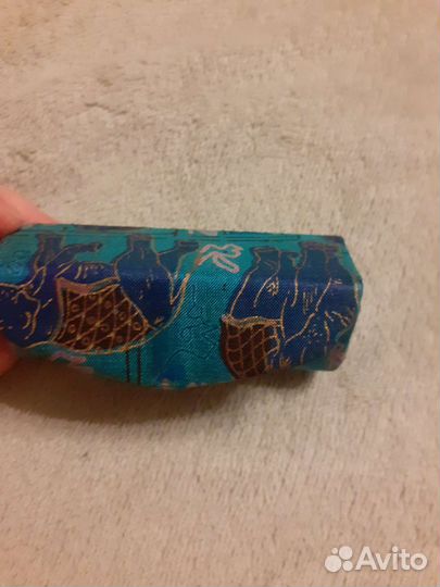 Футляр для помады