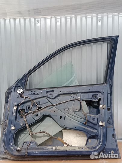 Передняя правая дверь skoda octavia tour
