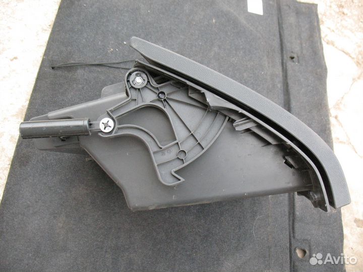 Бардачок Opel Astra H