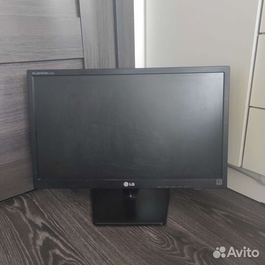 Монитор LG Flatron E2242C-BNA 22''