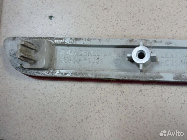 Катафот отражатель заднего бампера Suzuki SX4