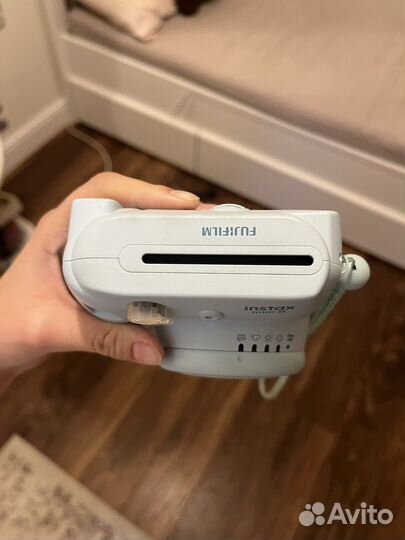 Плёночный фотоаппарат instax mini 8
