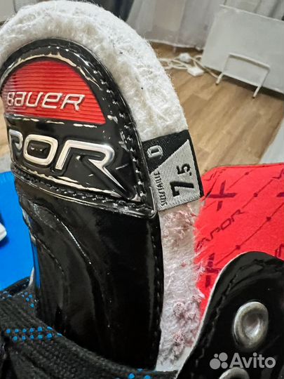 Коньки хоккейные Bauer x3.7