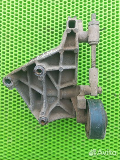 Кронштейн генератора LADA 1118-1041034