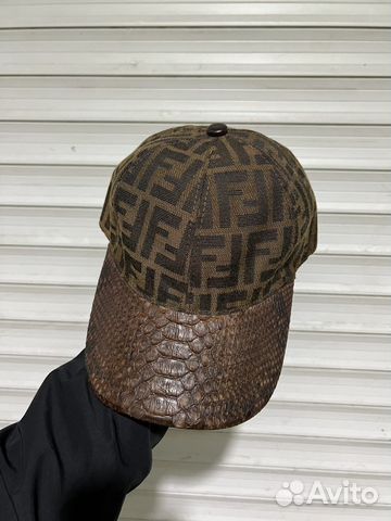 Кепка питон fendi