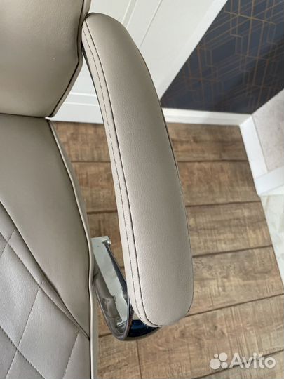 Компьютерное - офисное кресло