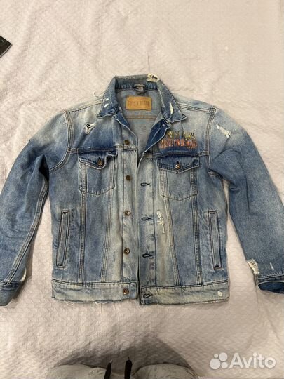 Джинсовая куртка