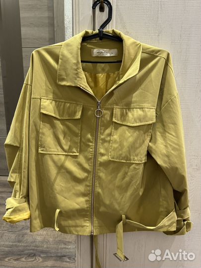 Ветровка женская