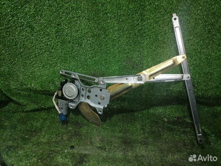 Стеклоподъемник передний левый Toyota Cami J100E