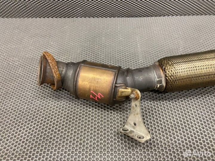 Катализатор перед левый 4.2 AXQ VW Touareg 02-07