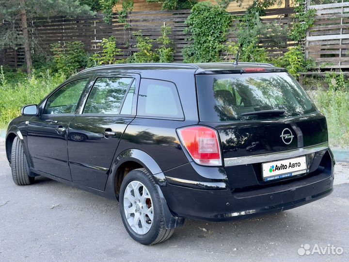 Opel Astra 1.6 МТ, 2009, 70 000 км