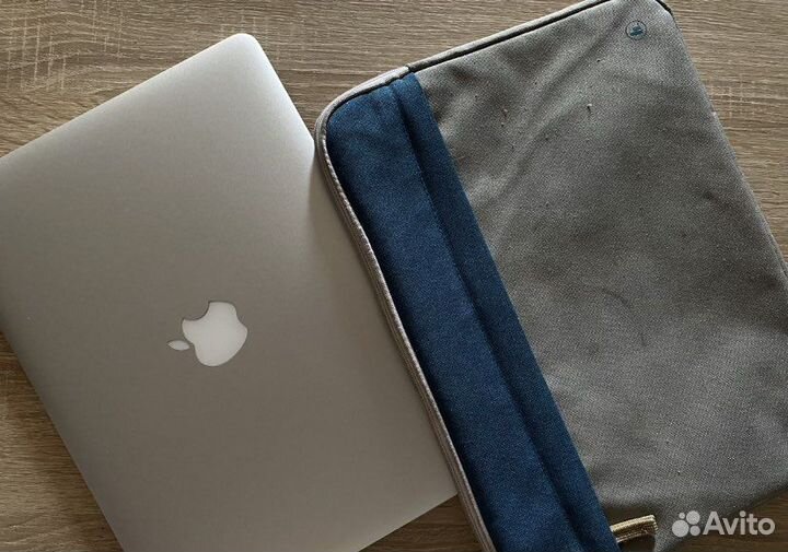 Apple MacBook Air 13 (2017)