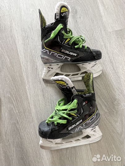 Хоккейные коньки bauer vapor 3x размер Jr 1 EE