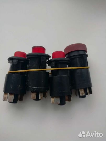 Кнопка аварийки на Ваз