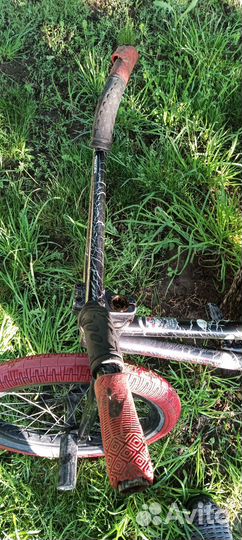 Трюковой велосипед BMX