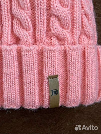Женская шапка