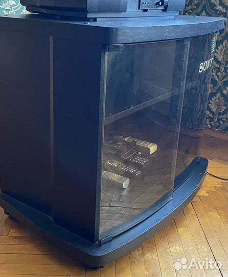 Стол под телевизор