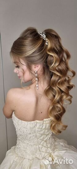 Причёски и макияж