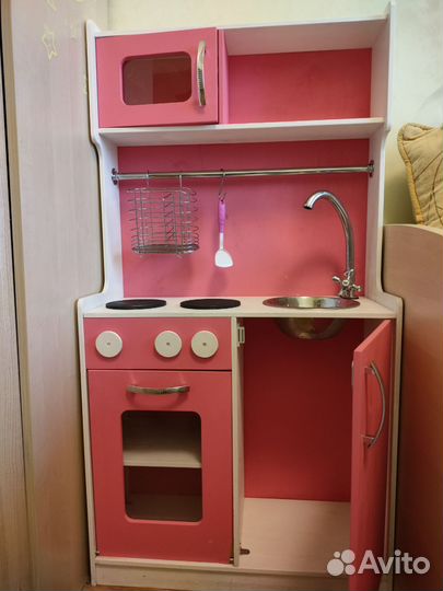 Детская деревянная кухня