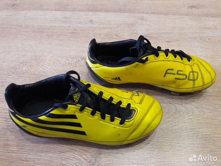 Бутсы футбольные 