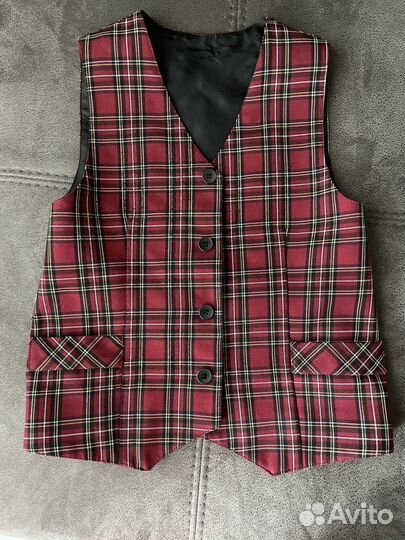 Жилетка для мальчика школьная