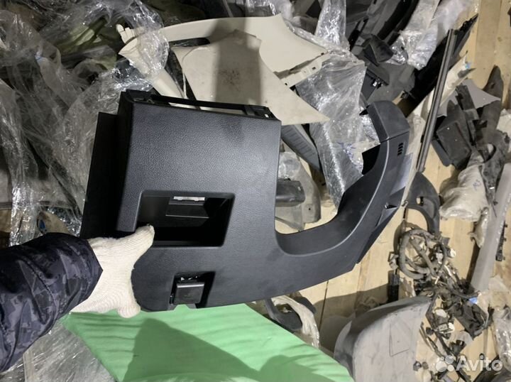 Накладка под рулевая Мазда 3 bl