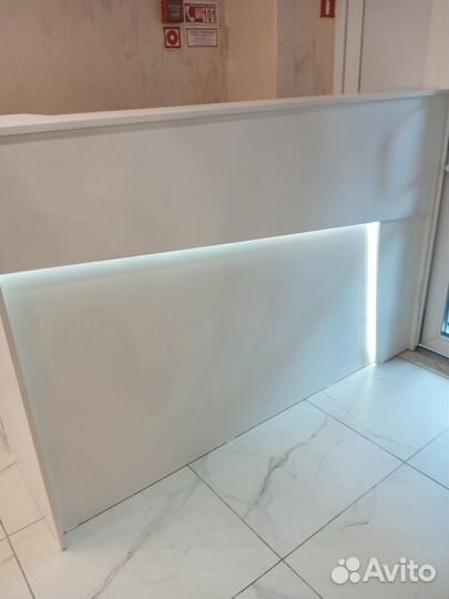 Стойка ресепшен под заказ