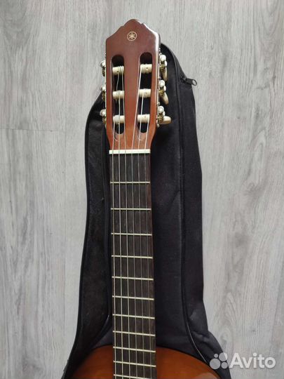 Гитара Yamaha c40