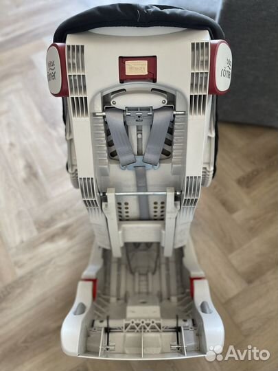Детское автомобильное кресло britax romer