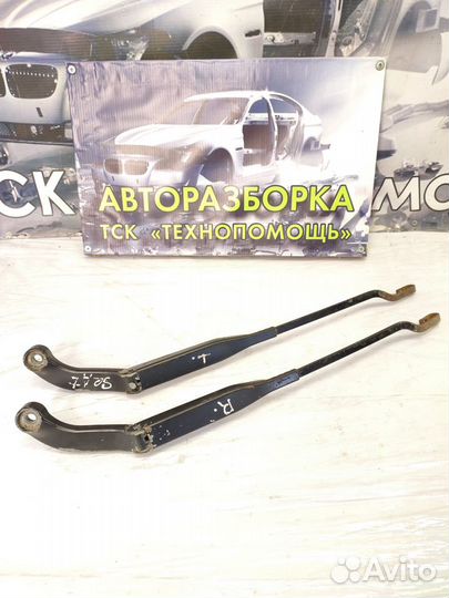 Поводок дворника Seat Toledo