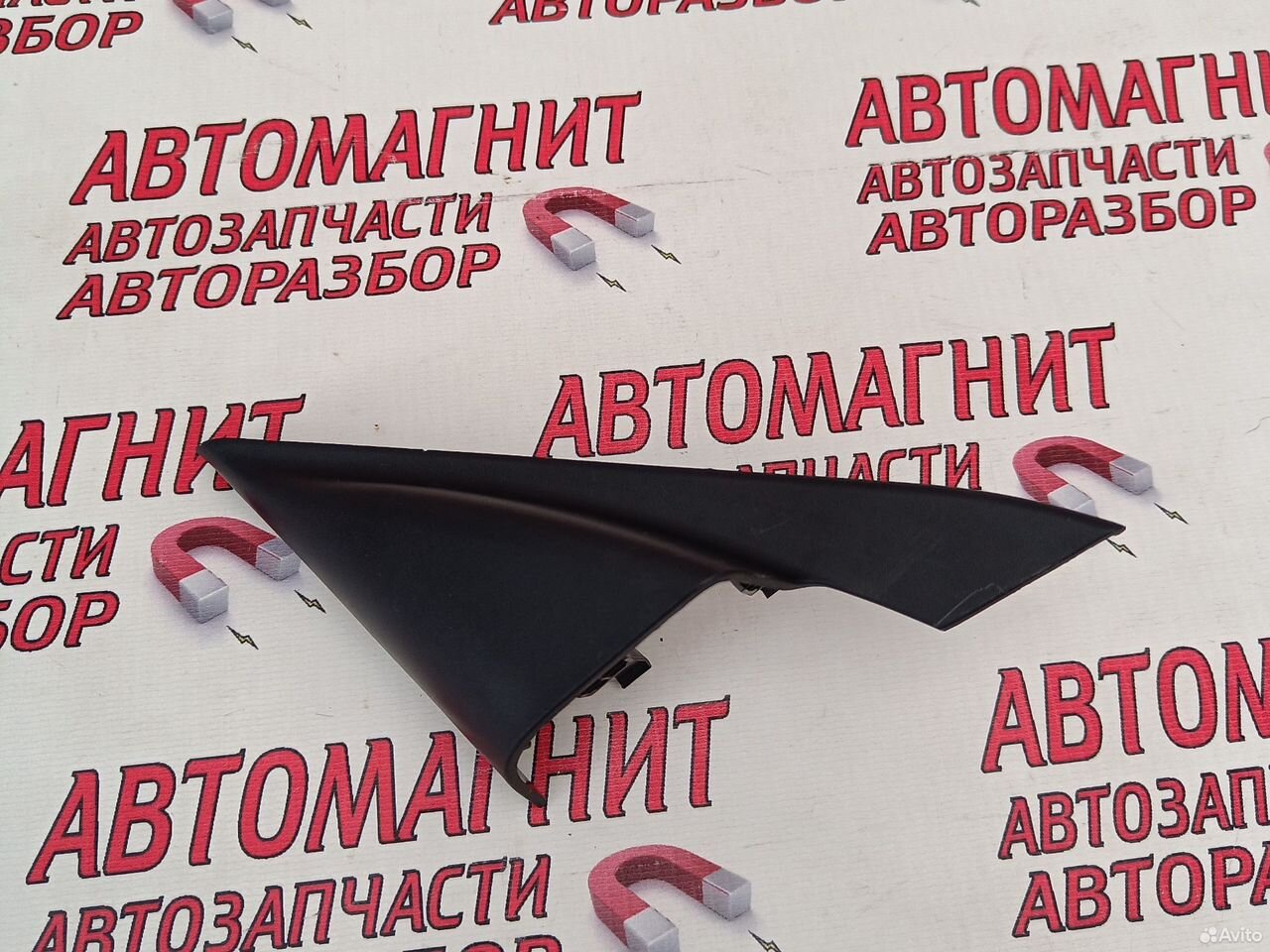 Уголок двери передней левой Киа Соул 3 SK3