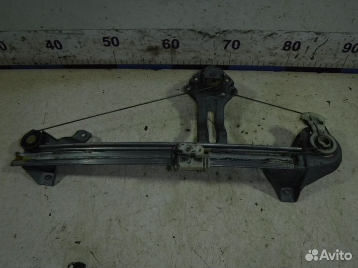 Стеклоподъемник задний правый Opel Vectra B