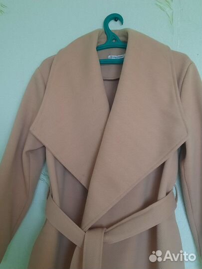 Пальто женское демисезонное, р-р 44 -46
