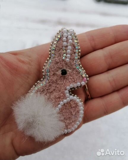 Брошь ручной работы