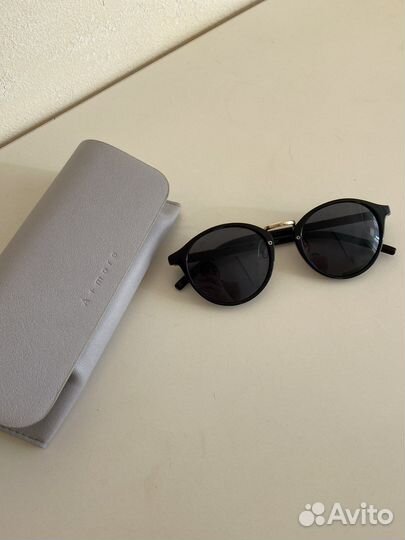 Солнцезащитные очки